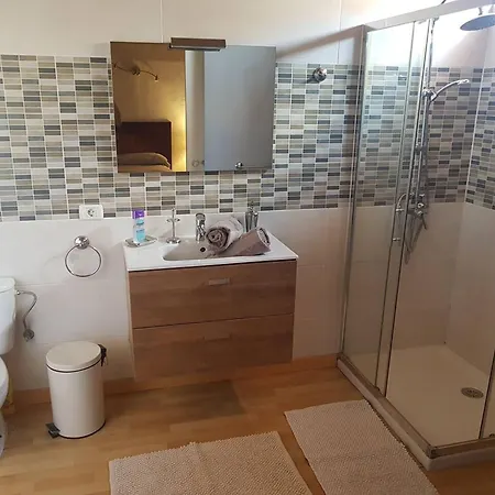 Spacious With Pool In Arona 190m² Air Conditioning أرونا